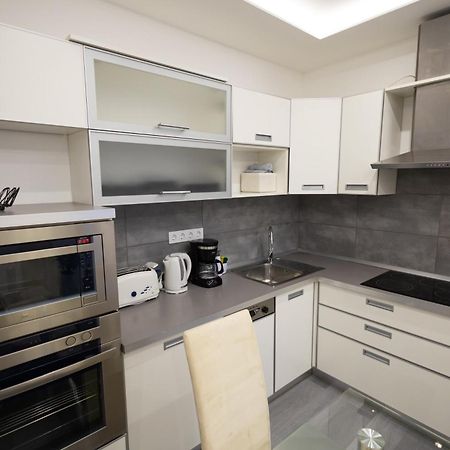 Fonix Apartman Debrecen Exteriör bild