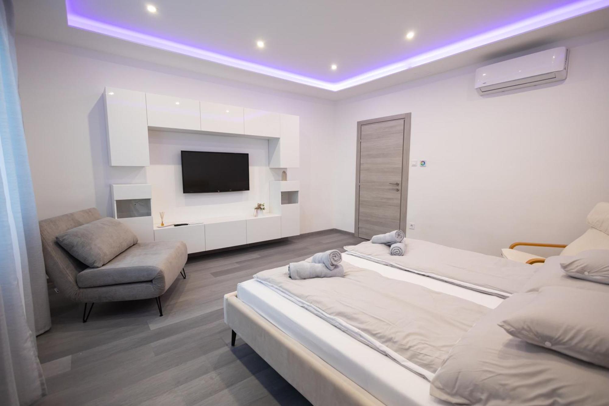 Fonix Apartman Debrecen Exteriör bild